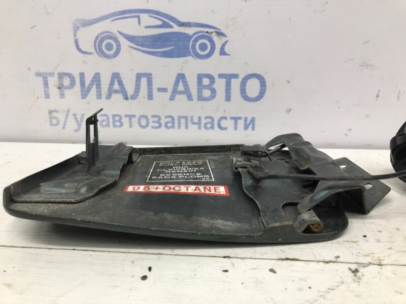 Лючок бака Mitsubishi Outlander CU 2.4 БЕНЗИН 4G69 2003 (б/у) Киев - изображение 3
