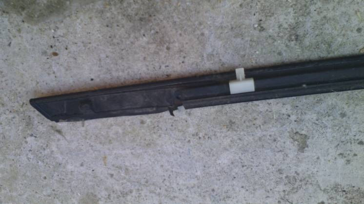 Молдінг дверного заднього правого скла Mb546674 Міцубісі Ланцер 91р.в. Винница - изображение 2