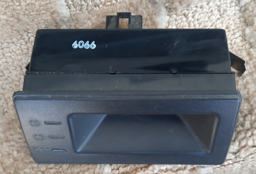 MB715941 Часы Mitsubishi Lancer IV 1990 Разборка Дніпро - зображення 1