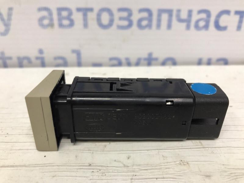 Кнопка противотуманок Hyundai Santa fe CM 2.7 БЕНЗИН G6EA 2005 (б/у) Киев - изображение 2