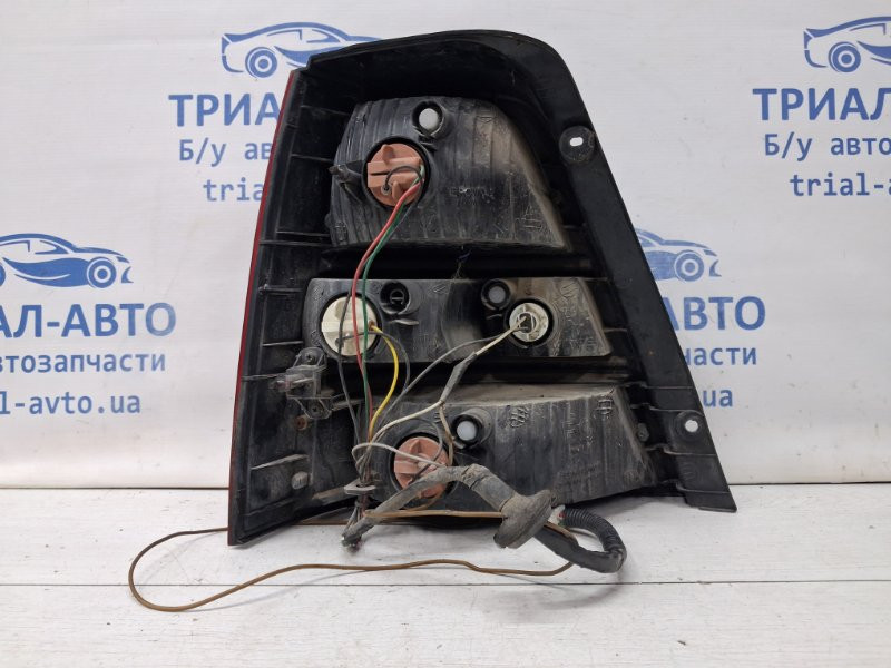 Фонарь задний внешний правый Kia Sorento BL 2.5 DIESEL D4CB 2002 (б/у) Київ - зображення 4