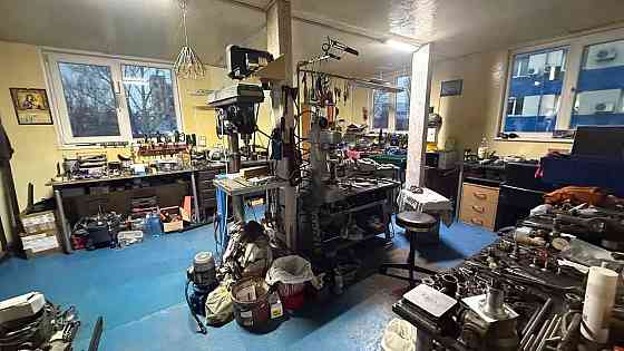 Виробничо-складський комплекс 668м2, вул. Віскозна Київ