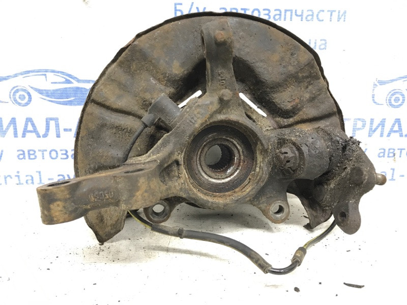 Кулак поворотный правый со ступицей Toyota Avensis T25 2.2 DIESEL 2ADFTV 2002 (б/у) Київ - зображення 1