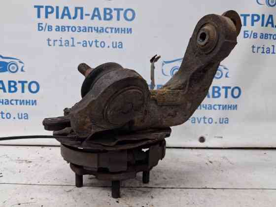 Цапфа задняя правая со ступицей Toyota Avensis T25 2.2 DIESEL 2ADFTV 2002 (б/у) Киев