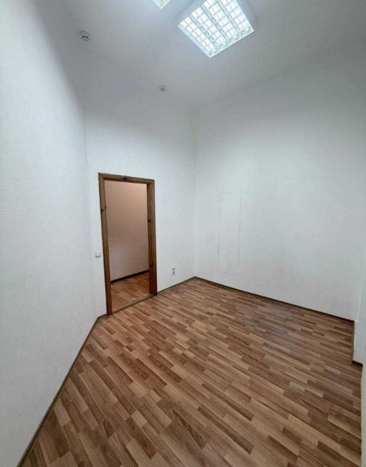 Контрактова пл метро,вул Сагайдачного 12,офіс 10м Київ - зображення 1