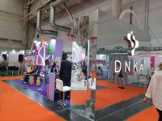 Рекламные фотозоны и объемные рекламные фигуры косметической продукции DNKA Киев