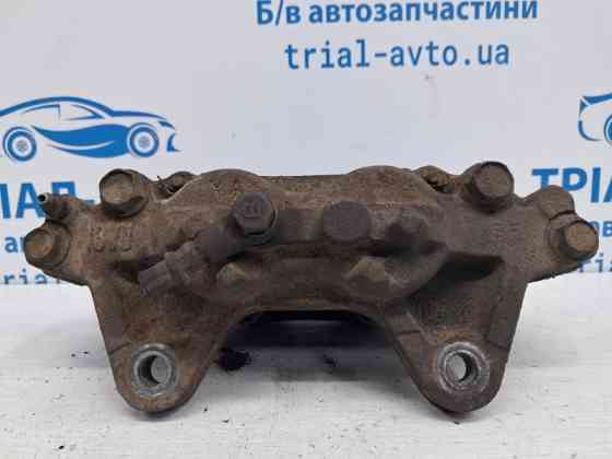 Суппорт передний правый Mitsubishi Pajero Wagon 4 3.2 ДИЗЕЛЬ 4M41 2006 (б/у) Киев