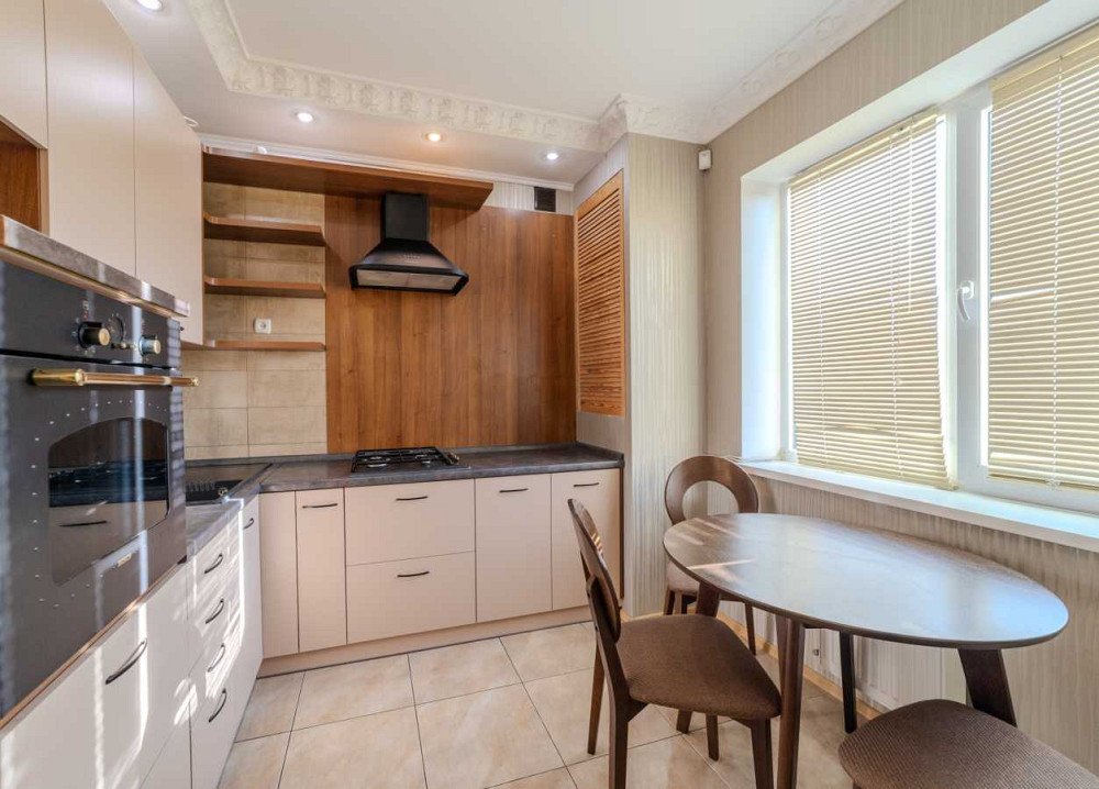 продажа 6-к квартира Киево-Святошинский, Софиевская Борщаговка, 155000 $  - зображення 2