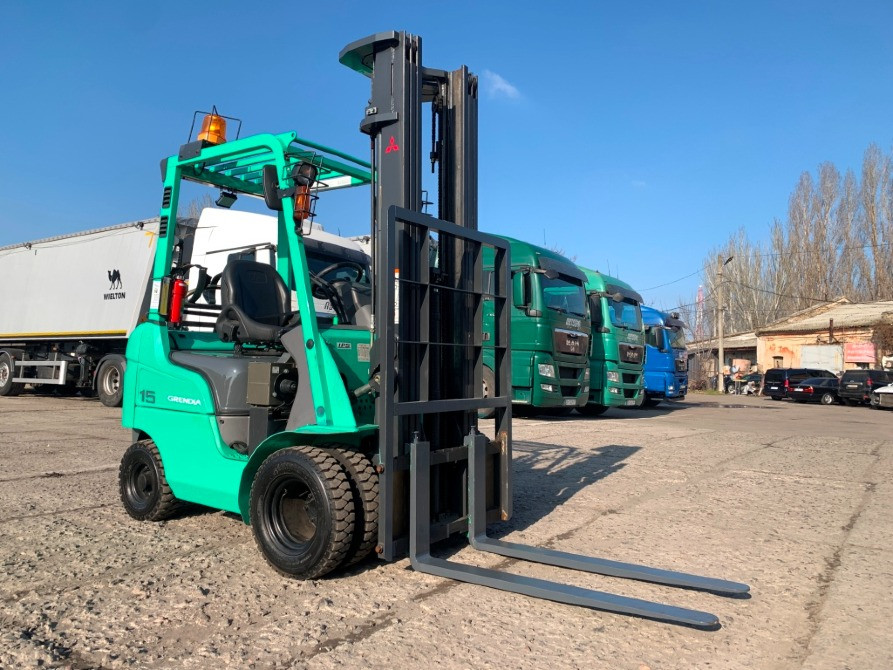 Автонавантажувач вилковий Mitsubishi, на спарці пневмо, з щоглою триплекс 5.5 метрів. Ивано-Франковск - изображение 5