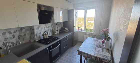 Продам. 3-к.кв. 7/10, ж/м Лівобережний-3, пр.Миру (тупик транспорту). Днепр