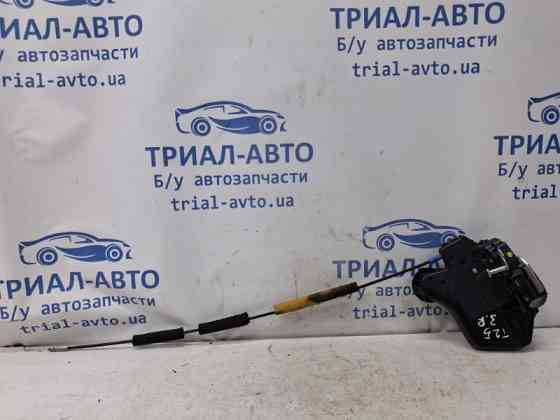 Замок двери задний правый Toyota Avensis T25 2.0 DIESEL 1ADFTV 2002 (б/у) Київ