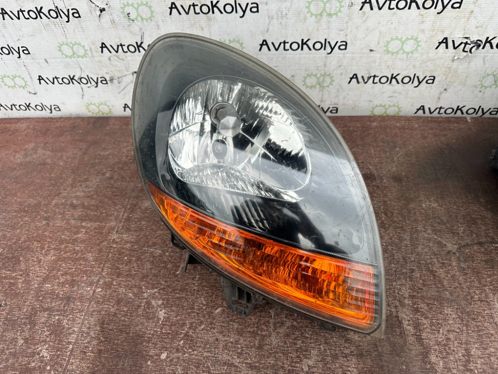 Фара правая Renault Kangoo 2003-2007 (8200183921) Ковель - зображення 1