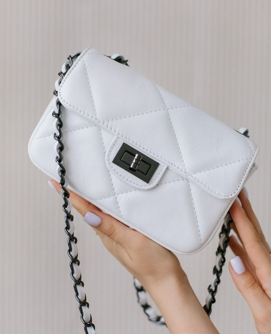 біла чорна шанелька шкіряна жіноча сумка Італія Люкс кросс-боді в натуральній шкірі , базова TS00012 Київ - зображення 1