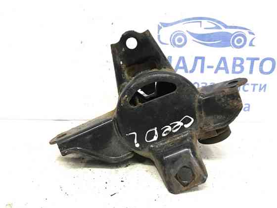 Подушка ДВС левая Kia Ceed 2006-2012 218302H100 (Арт. 44669) Киев