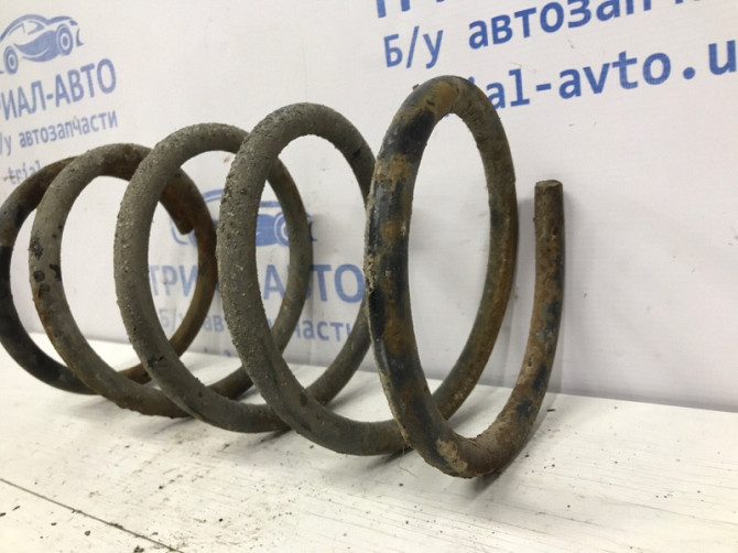 Пружина передняя Mitsubishi Outlander CU 2.4 БЕНЗИН 4G69 2003 (б/у) Київ - зображення 2