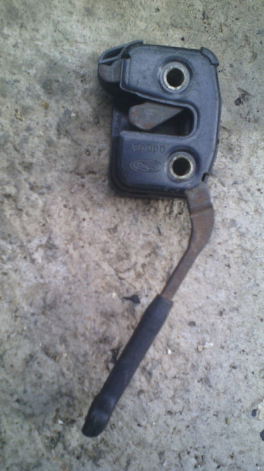 Защелка спинки заднего сидения Форд eскорт 1113945 / 1106136 оригинал Винница - изображение 3