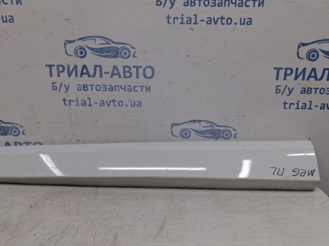 Накладка двери Renault Megane 3 1.5 DIESEL K9K 2008 перед. лев. (б/у) Київ - зображення 3