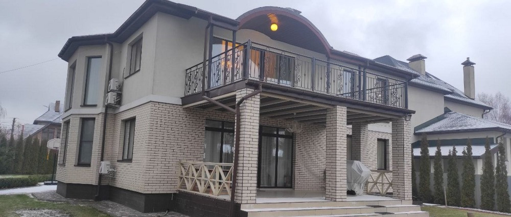 От хозяина. Шикарный дом 2012 г. Вышгород. 255 м2. 20 соток. С выходом на озеро Вышгород - изображение 1