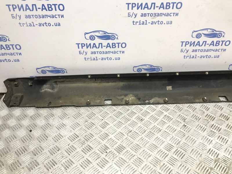 Накладка порога внешняя правая Kia Sorento BL 2.5 DIESEL D4CB 2002 (б/у) Киев - изображение 6