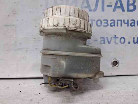 Бачок главного тормозного цилиндра Mitsubishi L200 KB 2.5 DIESEL 4D56 2006 (б/у) Киев