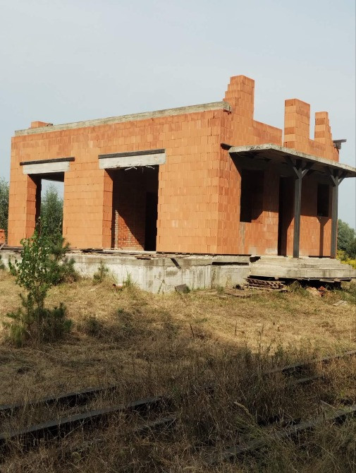 Броварський р.с.Рожни.Недобудова з озером Бровари - зображення 1