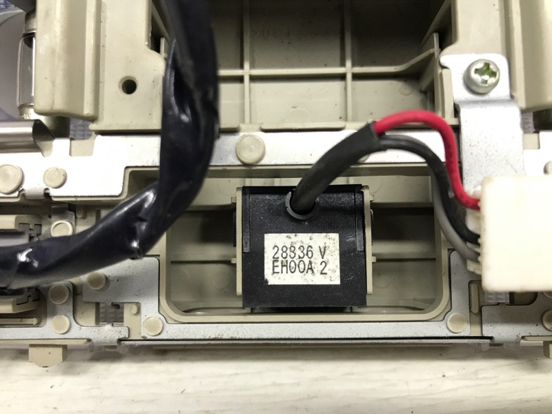 Плафон передний Nissan Tiida C11 1.6 БЕНЗИН HR16 2004 (б/у) Київ - зображення 3