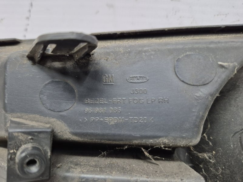 Решетка противотуманки правая Chevrolet Cruze 2009-2016 96981086 (Арт. 49594) Київ - зображення 3