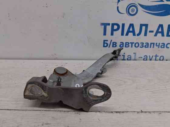 Петля капота правая Hyundai I30 FD 1.6 DIESEL D4FB 2007 (б/у) Киев