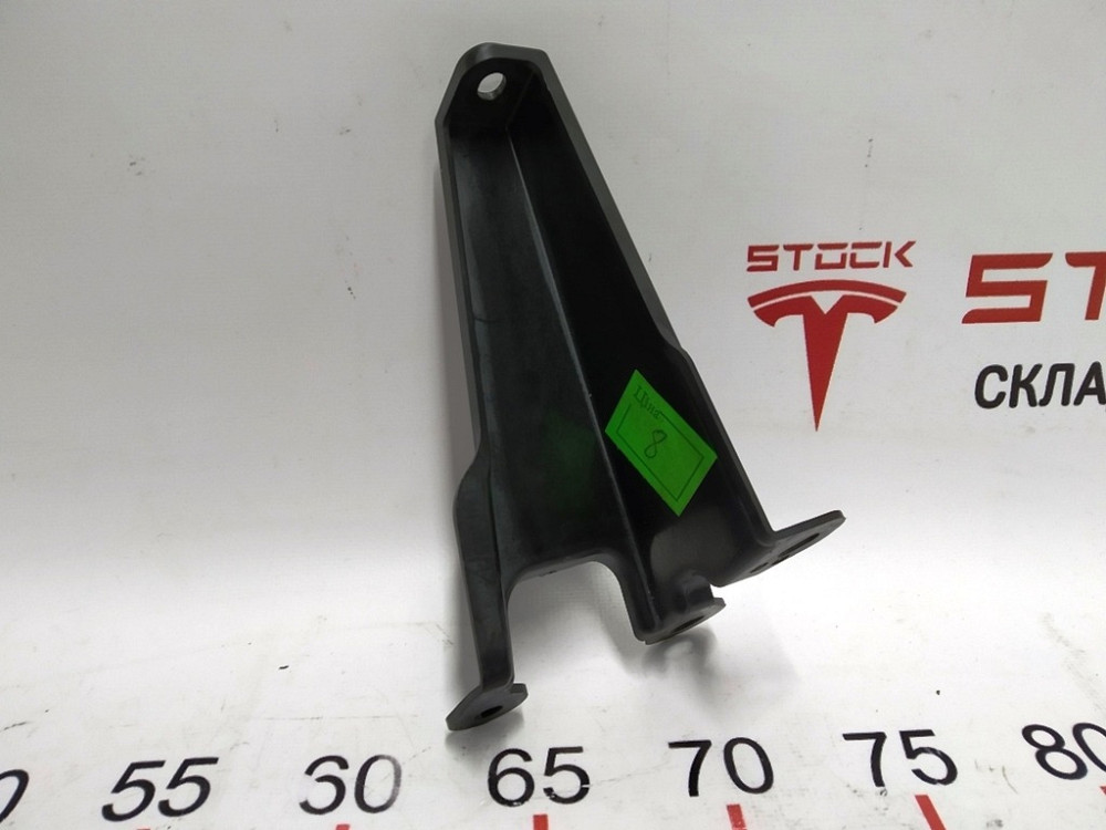 1Кронштейн пластика стеклоочистителей Tesla model X 1055405-00-B Київ - зображення 2