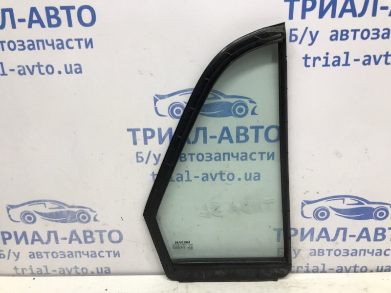 Стекло двери задней левой (форточка) Nissan Tiida C11 1.6 БЕНЗИН HR16 2004 (б/у) Київ - зображення 2