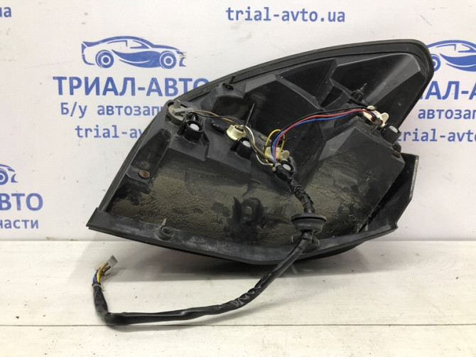 Фонарь задний внешний правый Chevrolet Captiva C100 2.4 БЕНЗИН Z24SED 2006 (б/у) Киев - изображение 4
