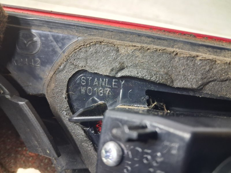 Фонарь задний внутренний правый Mazda CX 5 KE 2.2 DIESEL 2011 (б/у) Киев - изображение 5