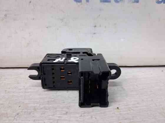 Кнопка стеклоподъемника Nissan Qashqai J10 2.0 БЕНЗИН MR20DE 2006 (б/у) Киев