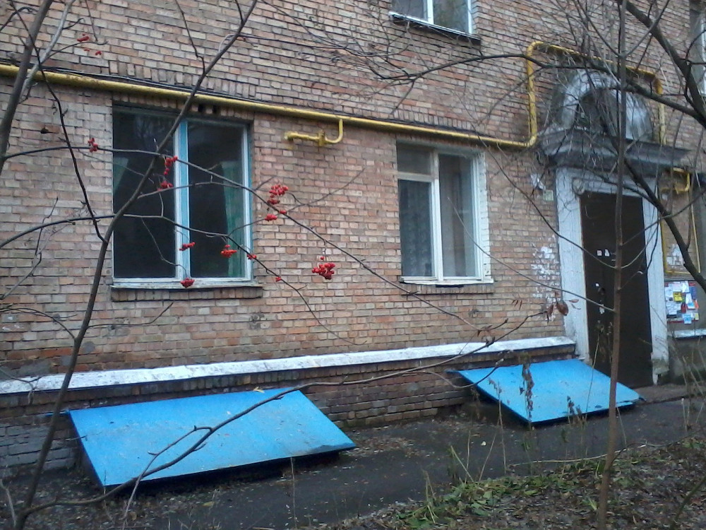 Київ. ЦЕНТР Солом'янки. Продаю КІМНАТУ в 3-кімнатній квартирі Київ - зображення 10