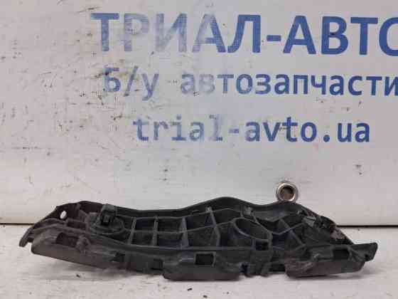 Кронштейн бампера передний правый Toyota Auris 2006-2012 5253602040 (Арт. 64174) Київ
