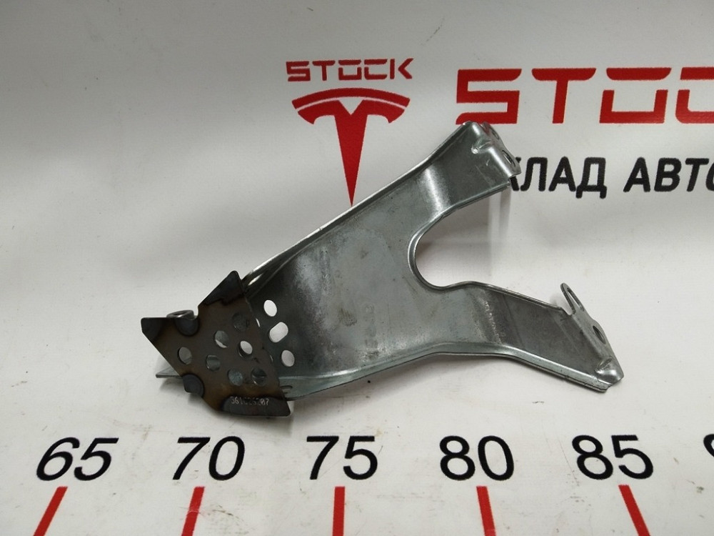 2Кронштейн крепления экрана правый Tesla model 3 1100562-00-E Киев - изображение 2