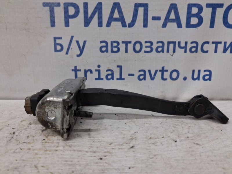 Ограничитель двери передний правый Ford Explorer 2011-2019 BB5Z7823552A (Арт. 78107) Київ - зображення 1