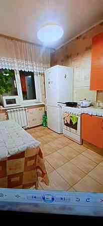 м.Нивки 5мин.пешком.Сдам комнату девушке. Київ