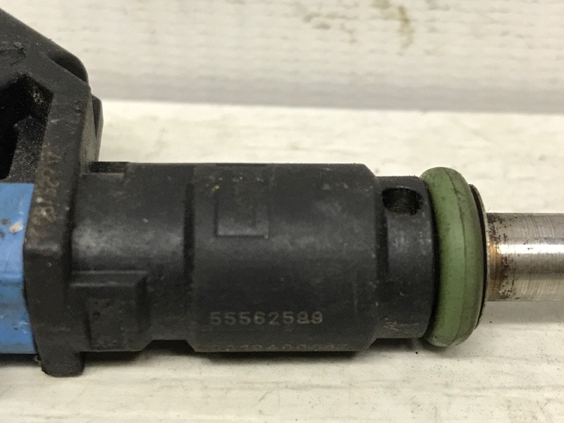 Форсунка топливная Chevrolet Cruze J300 1.6 F16D4 2009 (б/у) Київ - зображення 3