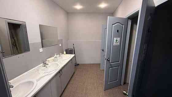 ФАСАД, Магазин / розважальний центр 1800м2, вул. Кирилівська Київ