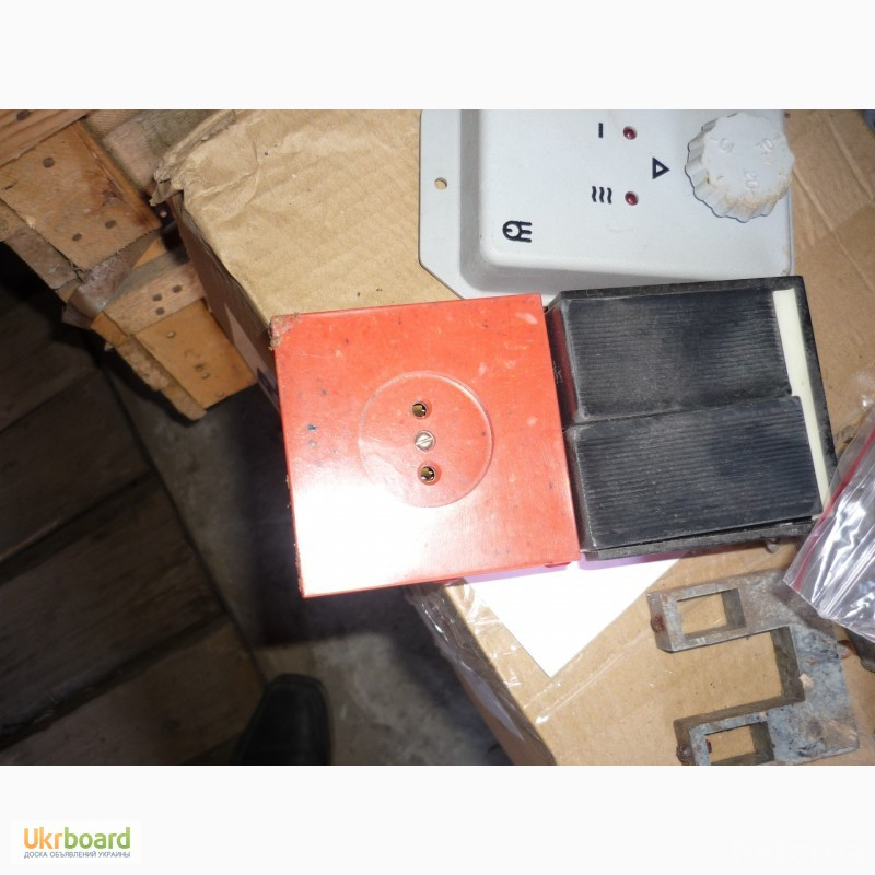 Выключатели БРВ-2 с розеткой (блоки), 250в. 6а. бытовые, -15шт Харьков - изображение 1