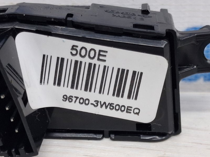 Кнопки руля Kia Sportage SL 1.7 DIESEL D4FD 2010 (б/у) Київ - зображення 3