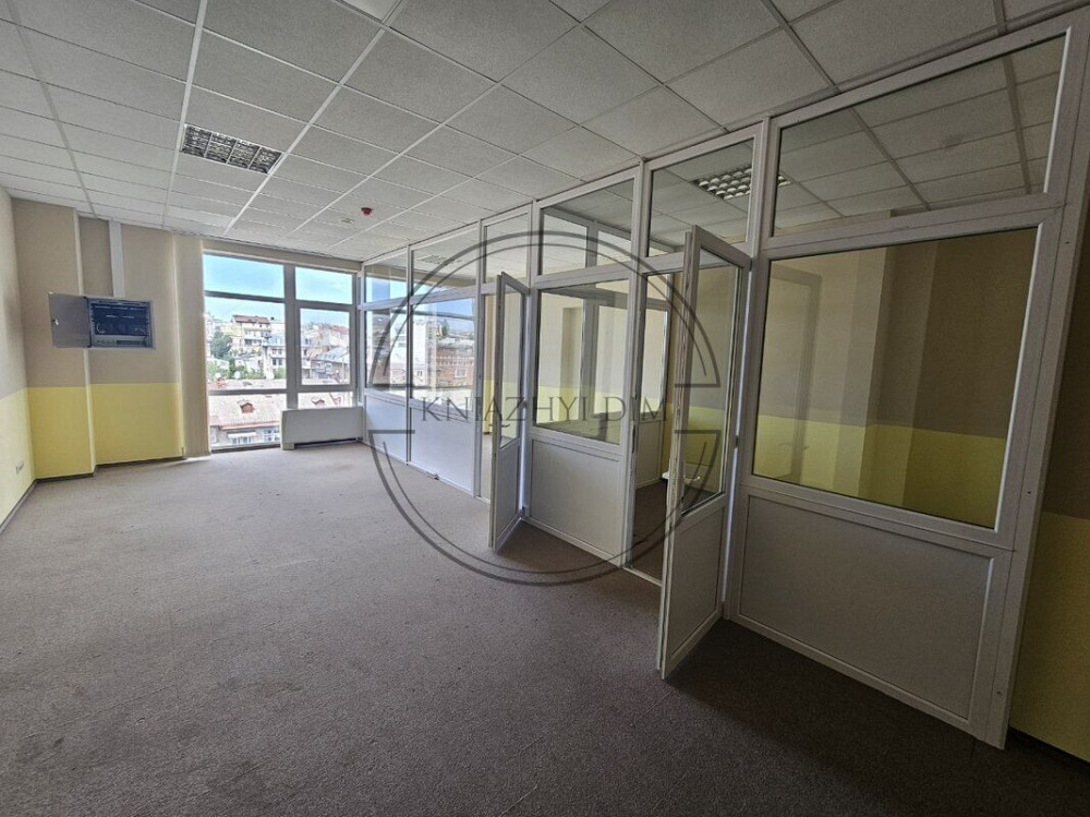 Оренда офісу в БЦ Максим по вул. Антоновича м. Олімпійська в Голосіївському р-ні. Код об'єкту №: 141 Київ - зображення 1