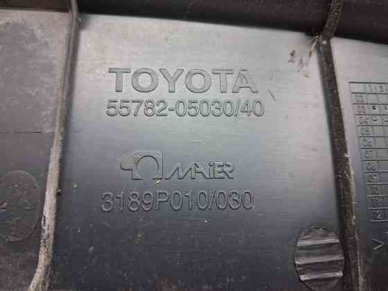 Дефлектор дворников Toyota Avensis T25 1.8 БЕНЗИН 1ZZFE 2002 лев. (б/у) Київ