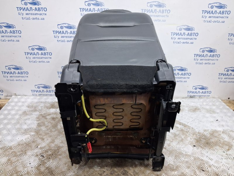 Сиденье переднее левое Mitsubishi Pajero Wagon 3 3.2 ДИЗЕЛЬ 4M41 1999 (б/у) Киев - изображение 6