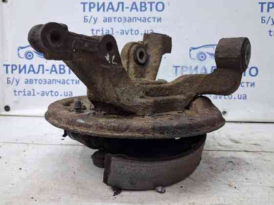 Цапфа задняя левая Dacia Duster HS 1.5 DIESEL K9K 2010 (б/у) Киев