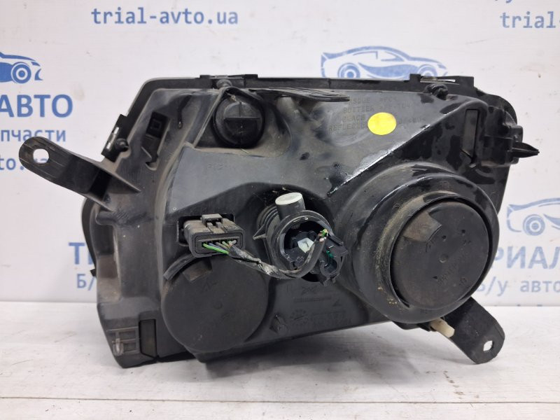Фара правая галоген Dacia Duster HS 1.5 DIESEL K9K 2010 (б/у) Київ - зображення 4