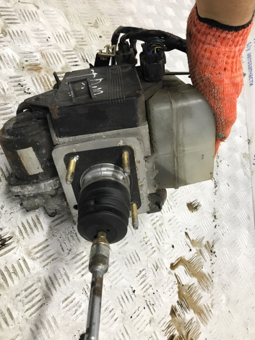 Блок abs Toyota Prado J120 4.0 1GR-FE 2002 (б/у) Киев - изображение 7