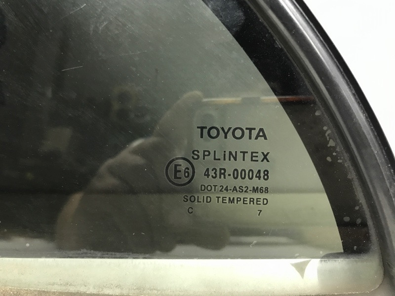 Стекло двери задней левой (форточка) Toyota Avensis T25 1.8 БЕНЗИН 1ZZFE 2002 (б/у) Киев - изображение 2