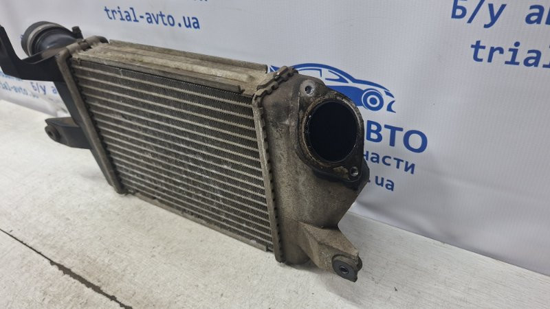 Радиатор интеркуллера Mitsubishi L200 KB 2.5 ДИЗЕЛЬ 4D56U 2006 (б/у) Київ - зображення 2